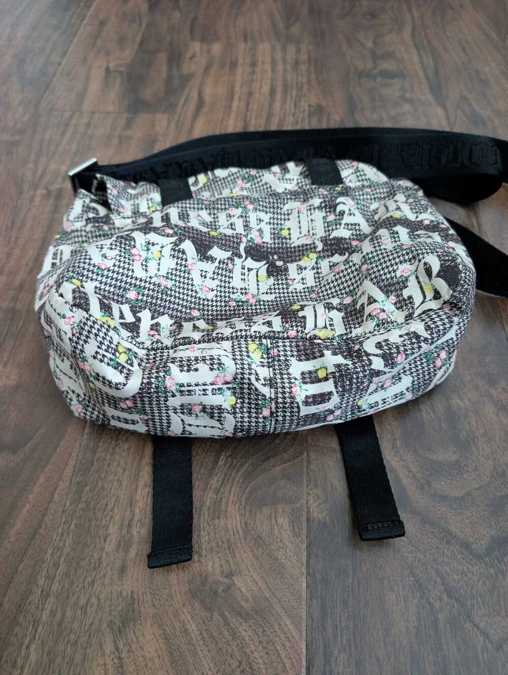 Harajuku Lovers Black Strap Printed Crossbody Bag Gwen Stefani Y2K 2000s